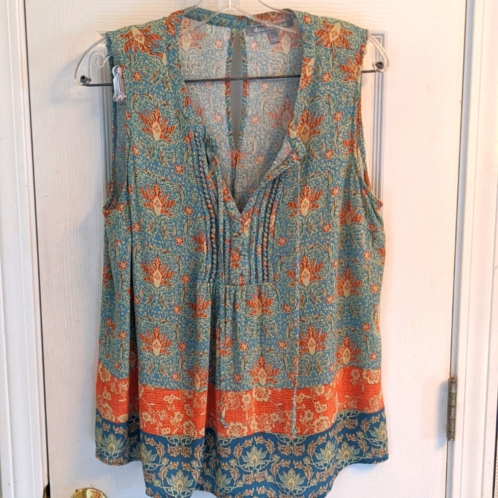 Colorful Floral Women's Sleeveless Top Size Large